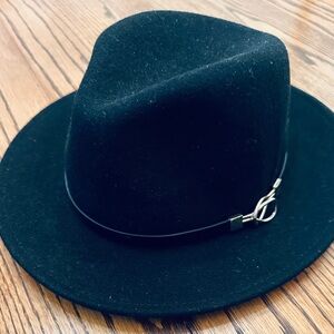 Chic Black Fedora with Leather Accent